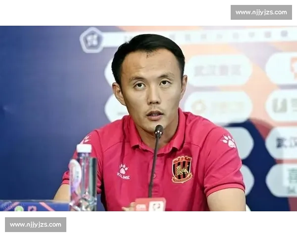 范晓冬:亚泰降级中甲或是重生,保级压力解脱带来战略转机 范晓冬:亚泰降级中甲或是重生,保级压力解脱带来战略转机