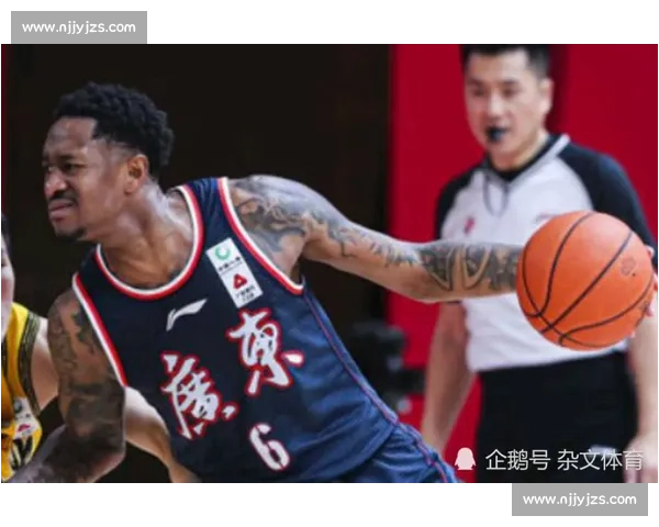 王大雷深夜发 “拜拜” 动态锁账号，球迷：这次是认真的？