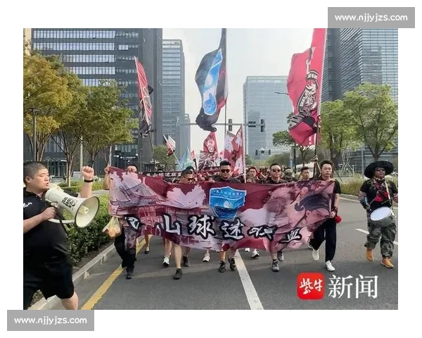 昆山台胞助威团燃爆苏超 万人赛场见证两岸情谊升温 昆山台胞助威团燃爆苏超 万人赛场见证两岸情谊升温