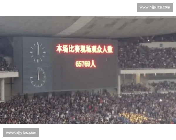 30823 人见证!徐州读秒绝杀镇江,苏超上座纪录再刷新 30823 人见证!徐州读秒绝杀镇江,苏超上座纪录再刷新